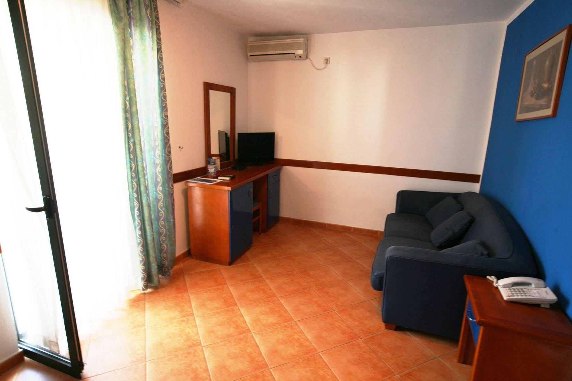 Boutique Hotel Villa Royal Tivat Kültér fotó