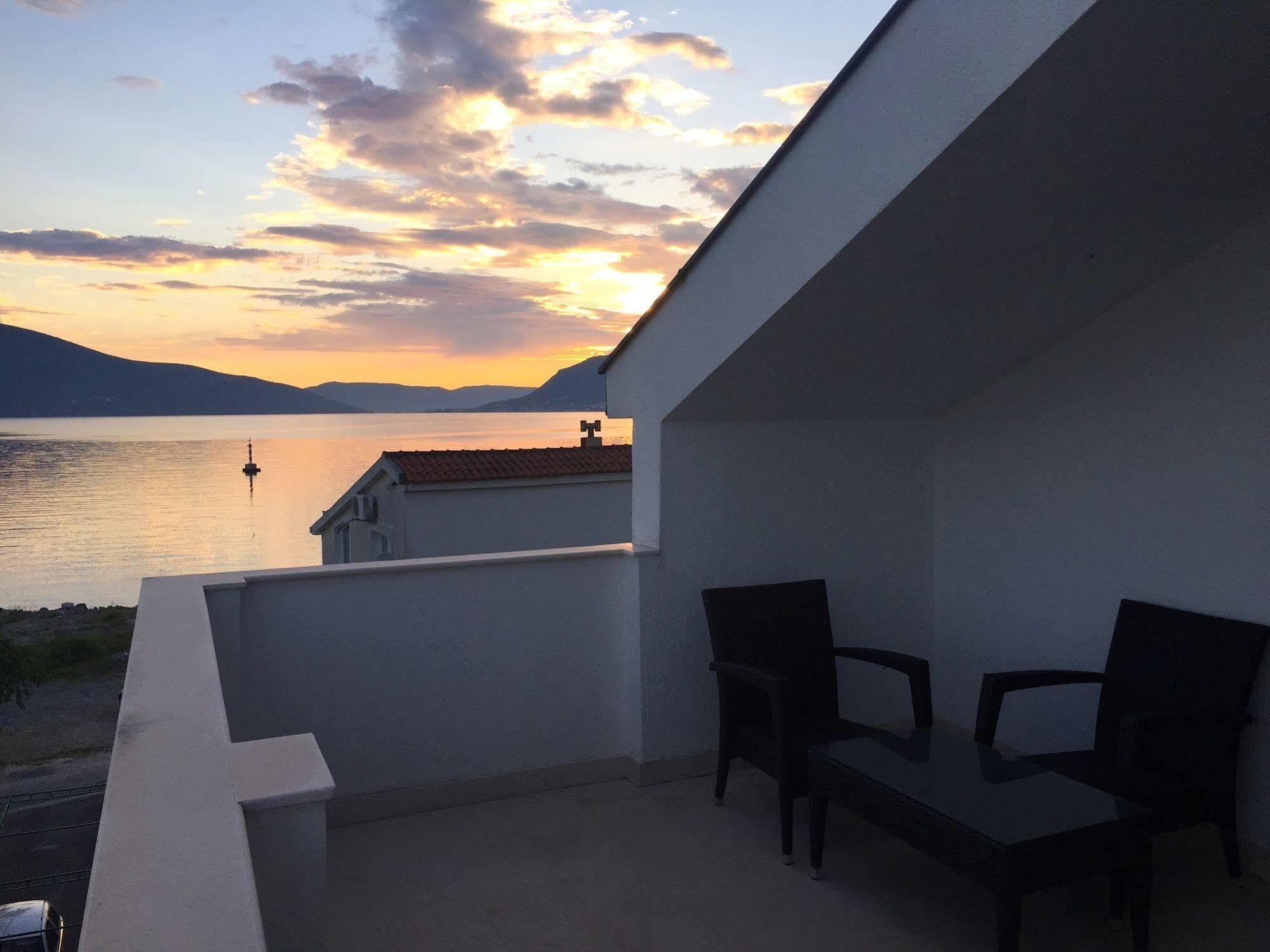 Boutique Hotel Villa Royal Tivat Kültér fotó